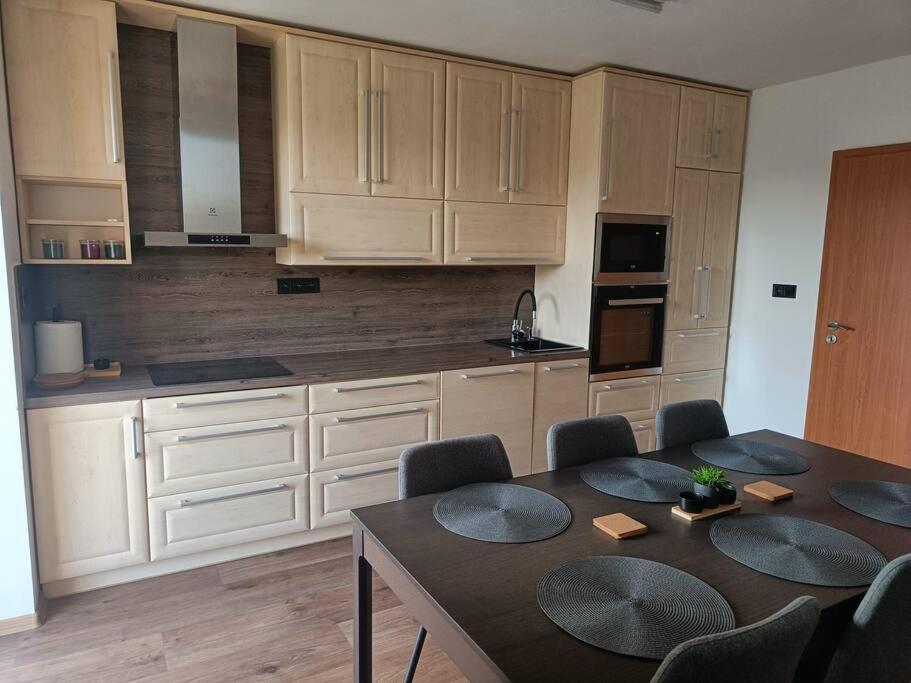 Cervena Cesta Apartment Kunovice ภายนอก รูปภาพ